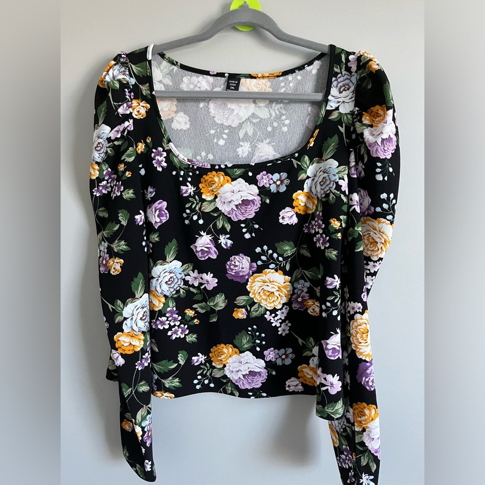 Shein Floral Puff Sleeve Square Neckline Top